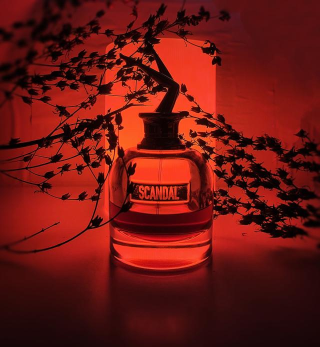 عطر ادکلن اسکندال-اسکندل- ژان پل گوتیه Scandal Jean Paul Gaultier Perfume- JPG Scandal